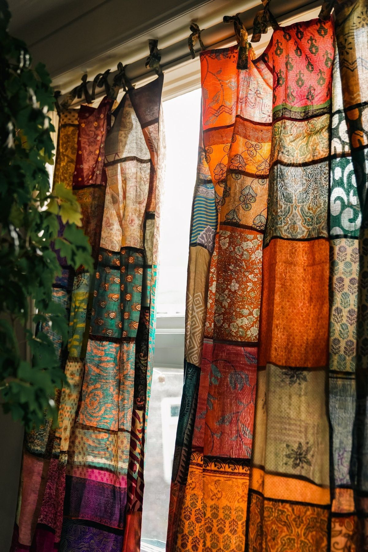 How to Choose the Perfect Curtains for Your Home (Complete Buying Guide 2026)
