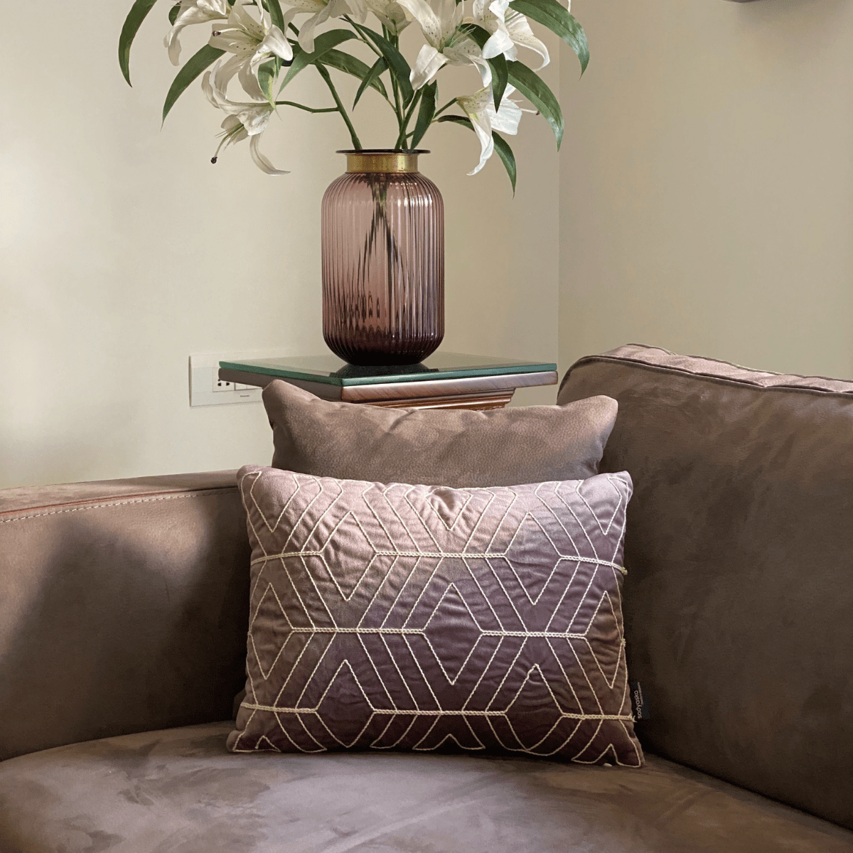 Sadyaska Decorative Garnet Lilac Velvet 12x18 1 Pcs Cushion Cover