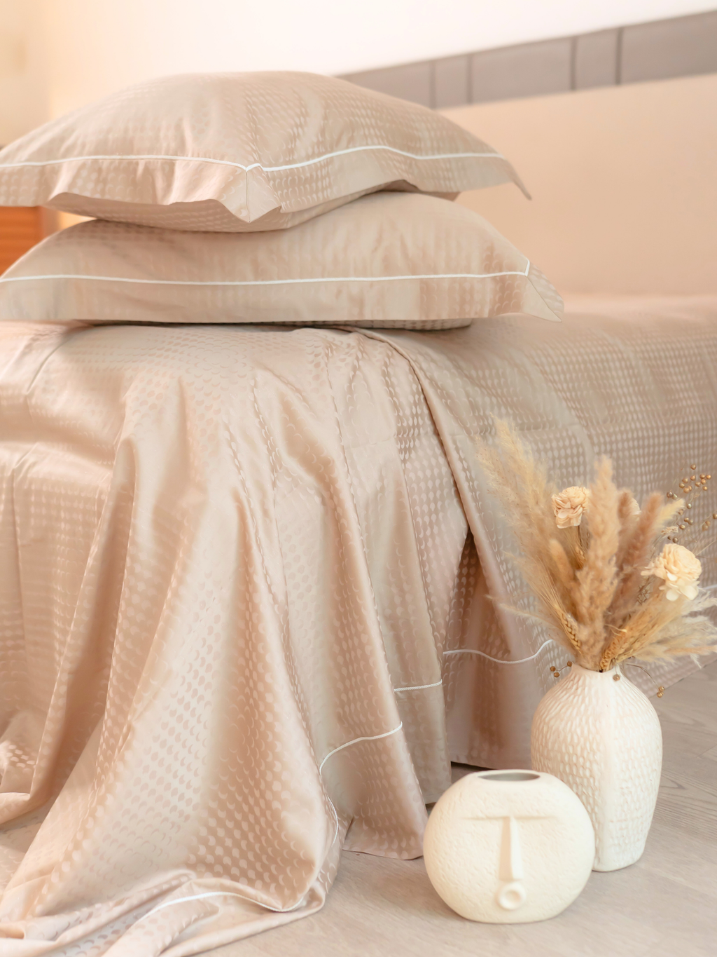 Sadyaska Biscotti Beige Premium Tencel Jacquard Set with Lace 1 Pcs Bedsheet