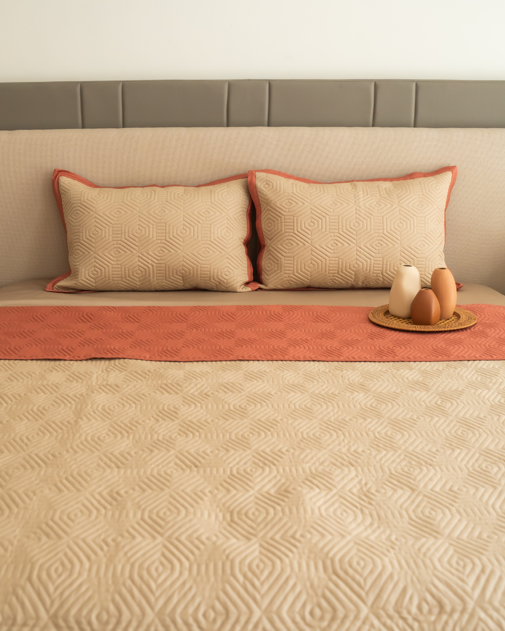 Sadyaska Quilted Sand and Terracotta Macao Reversible 1 Pcs Bedspread