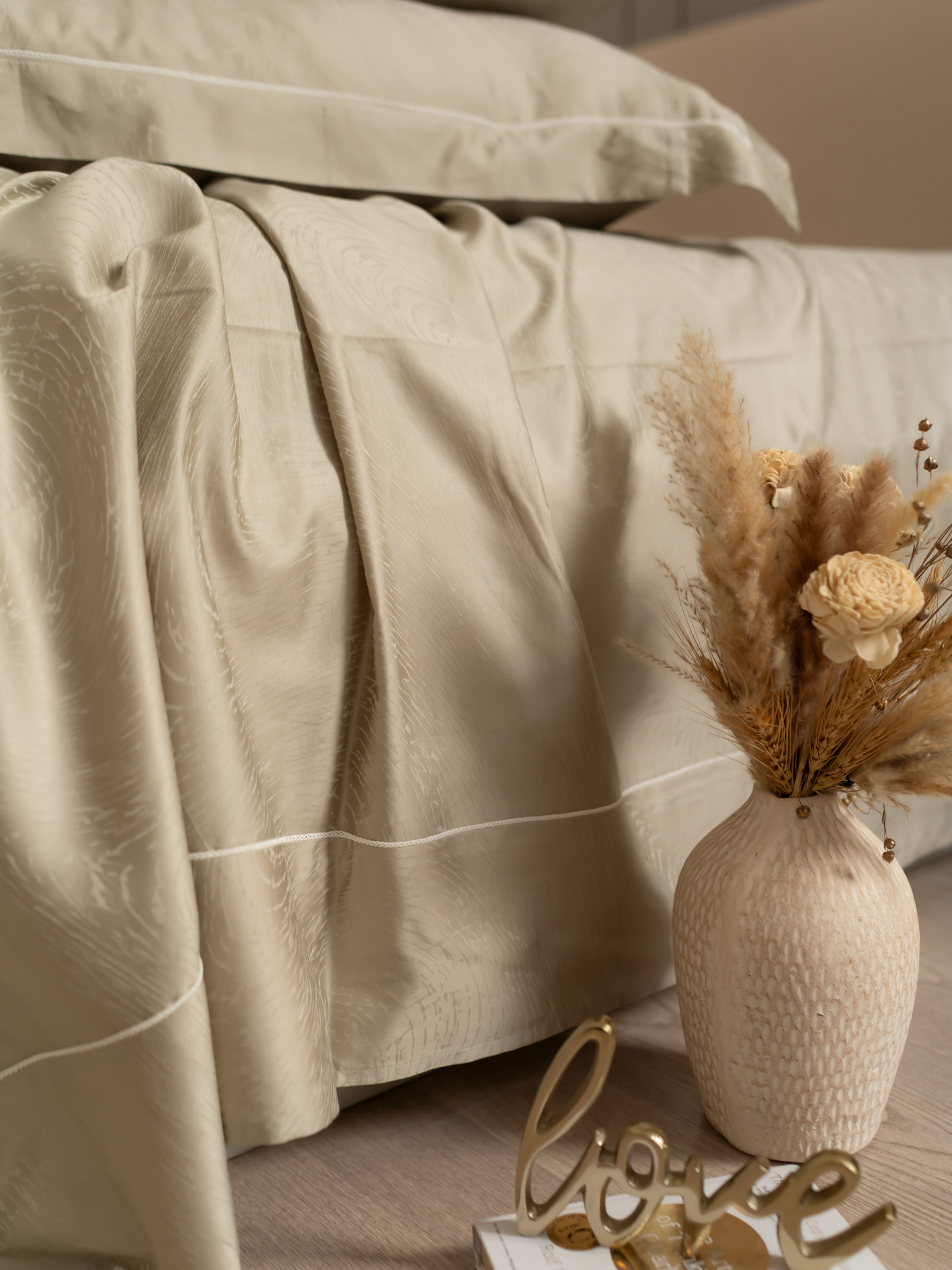 Sadyaska Golden Sand Premium Tencel Jacquard Set with Lace 1 Pcs Bedsheet