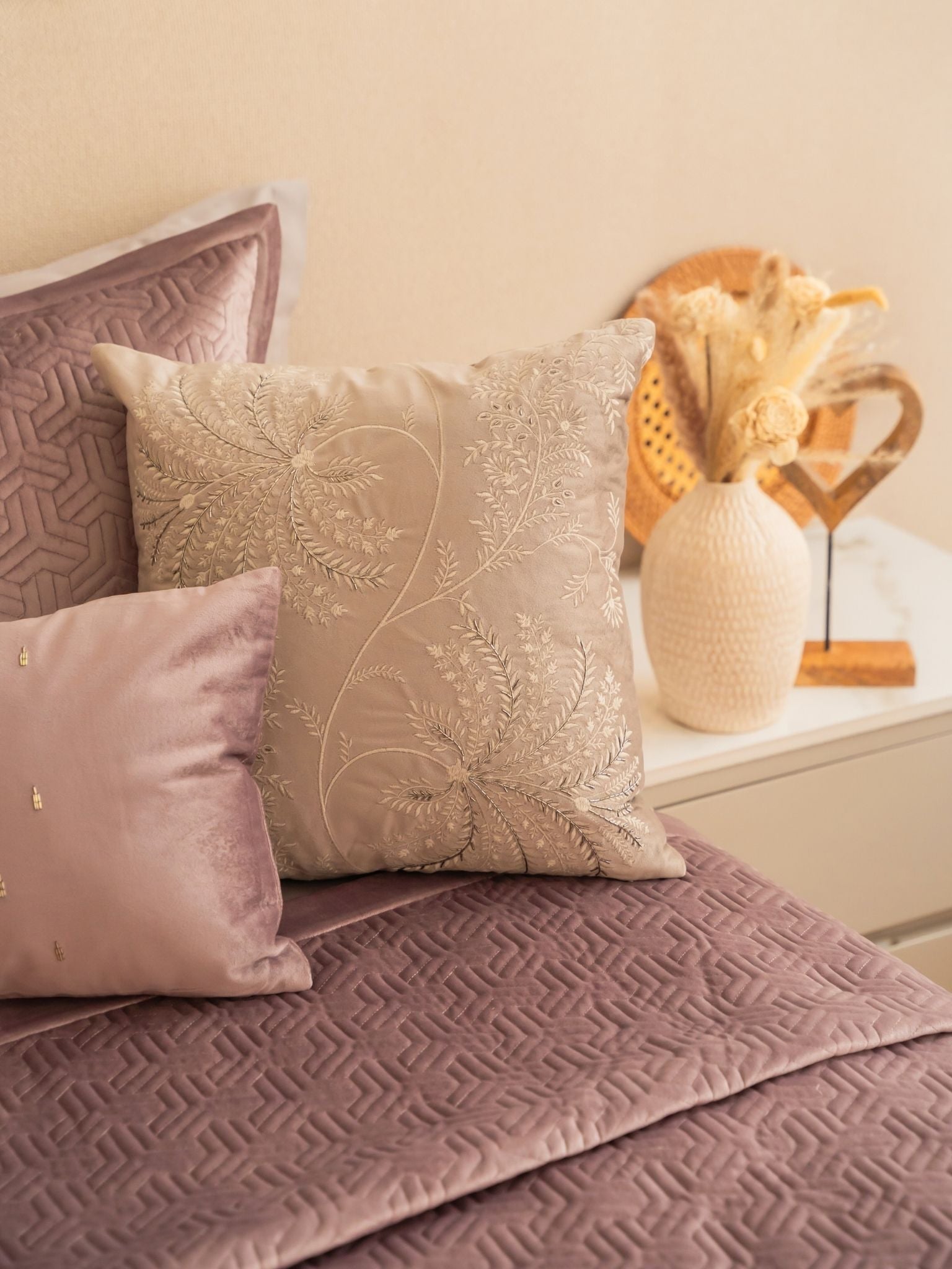 Sadyaska Zayne Lilac Velvet Trousseau Set 10 Pcs Product