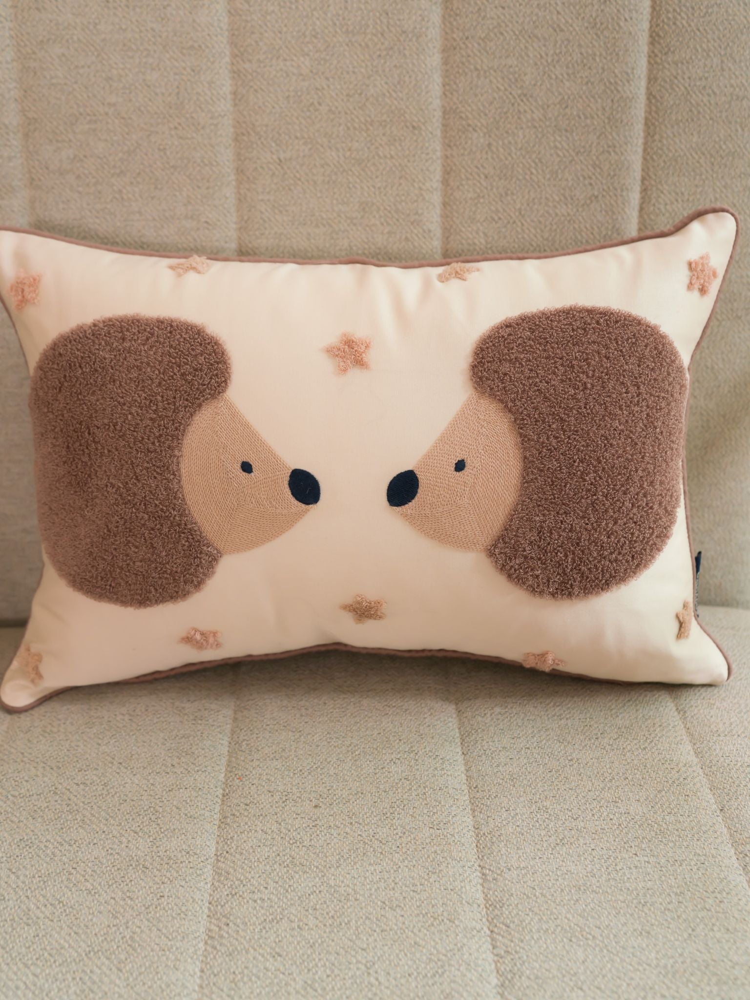 Sadyaska Wiggy & Waggy Cotton Embroidered Oats Beige Kids Design 12" X 18" 1 Pcs Cushion Cover