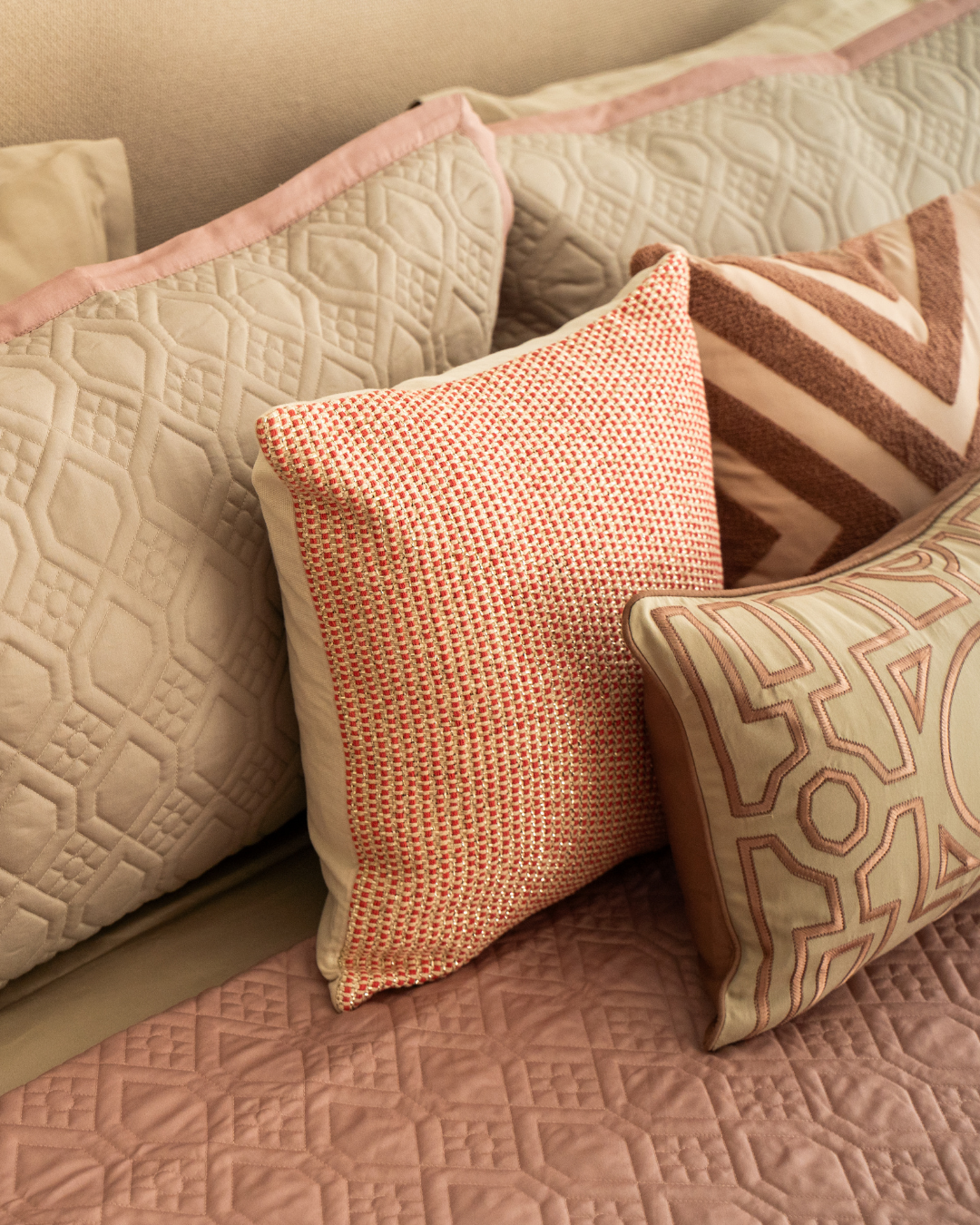 Sadyaska Pink Cotton Hand Woven Traditional 16x16 1 Pcs Cushion Cover
