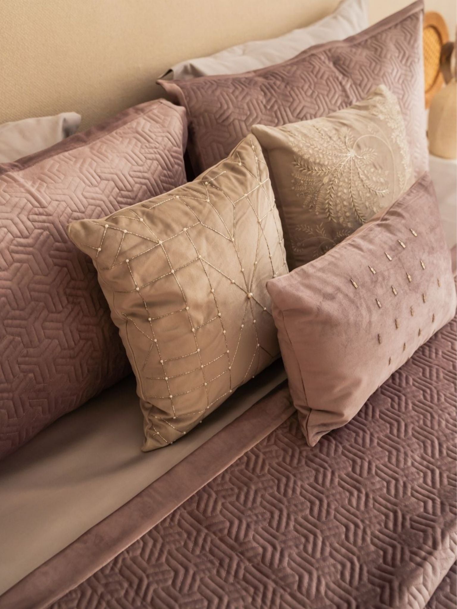 Sadyaska Zayne Lilac Velvet Trousseau Set 10 Pcs Product