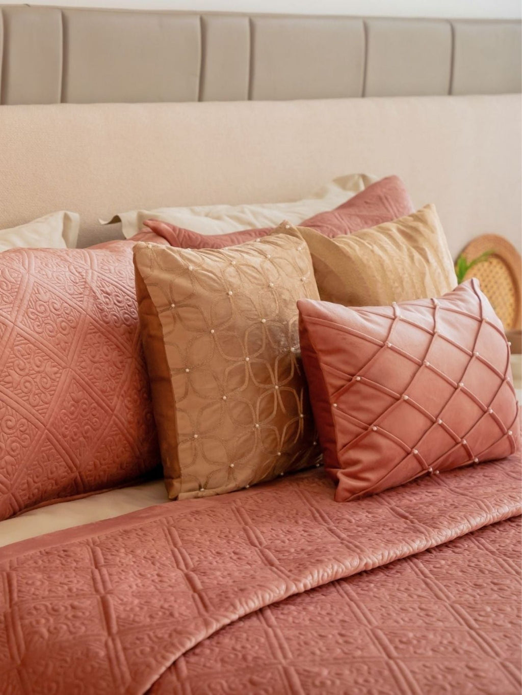 Sadyaska Fiona Blush Velvet Set 1 Pcs Bedspread