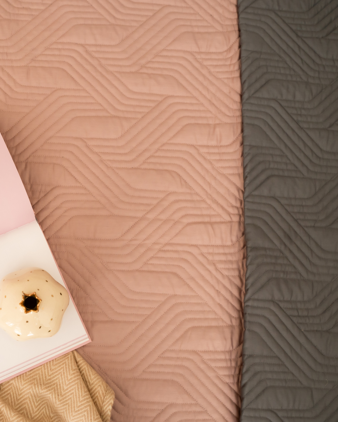 Sadyaska Quilted Old Rose and Dark Grey Magnolia Reversible 1 Pcs Bedspread