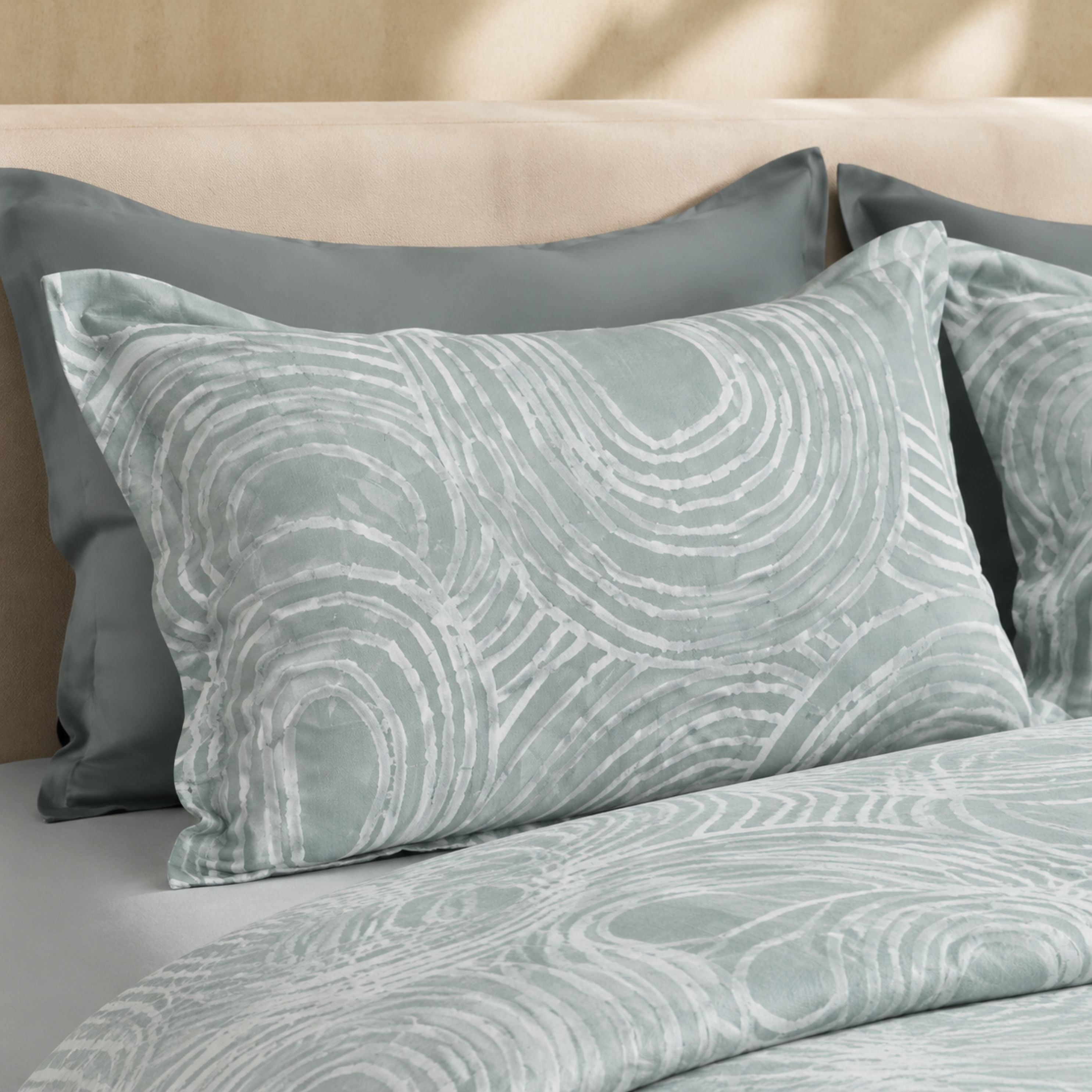 Sansaar by D'Decor Bedsheet with 2 Pillow Covers - Venice - Orbit - Vapour - Abstract Wave Pattern - 1 Pc