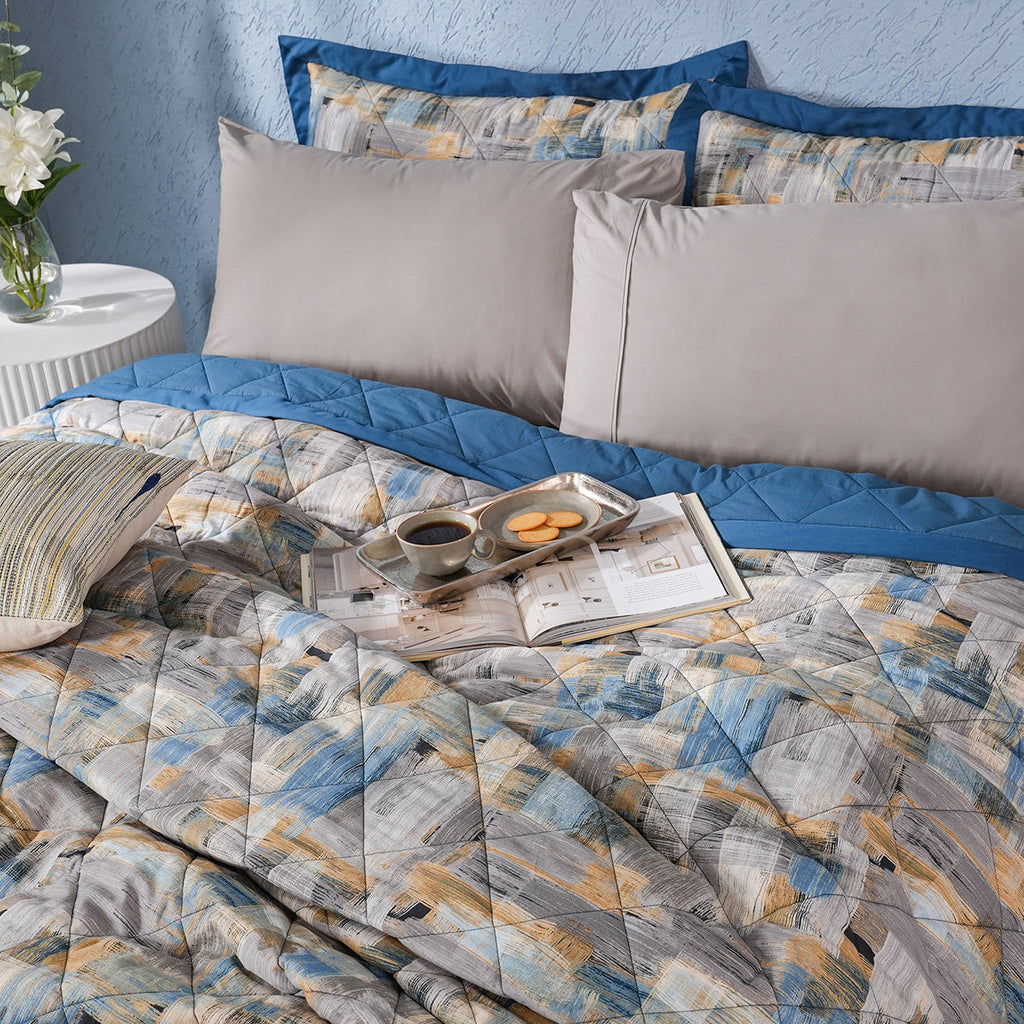 Whimsy Nature Brush Strokes 300GSM Quilt/Quilted Bed Cover Blue