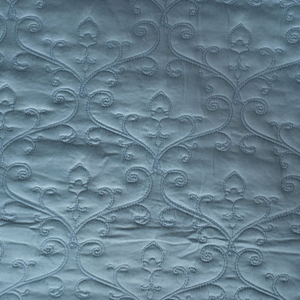 Classical Impression Swirling Quilt/Quilted Bed Cover Blue