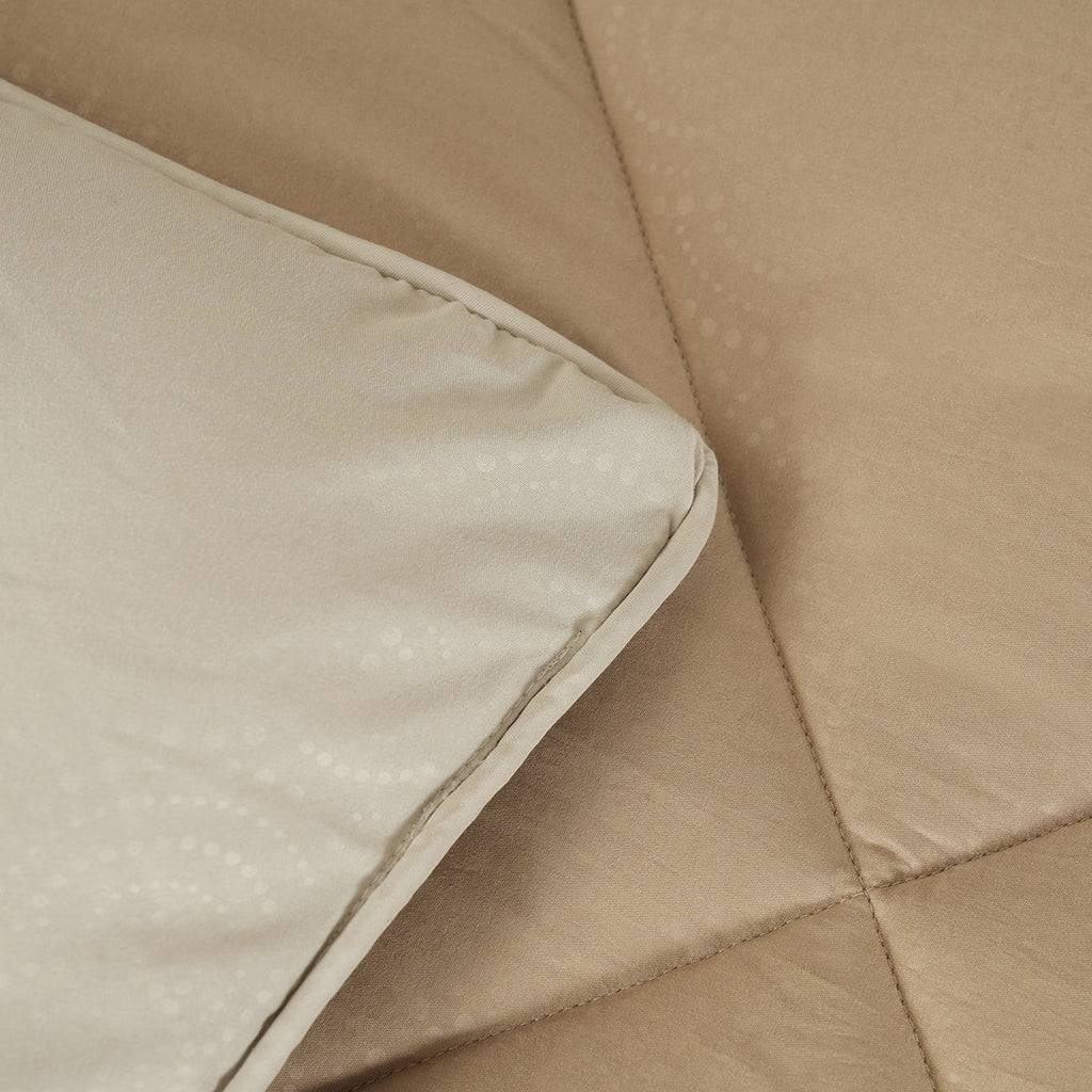 Gravel 250 GSM reversible textured Beige/Neutral Quilt