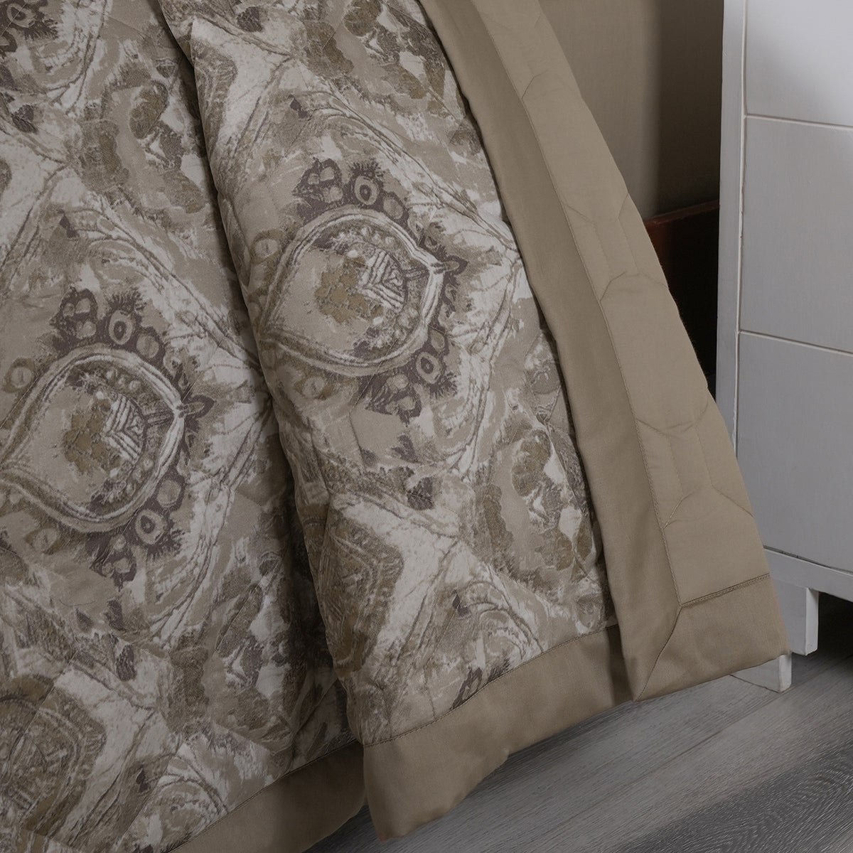 PBS Vintage Chic Edmund Quilt/Quilted Bed Cover Beige
