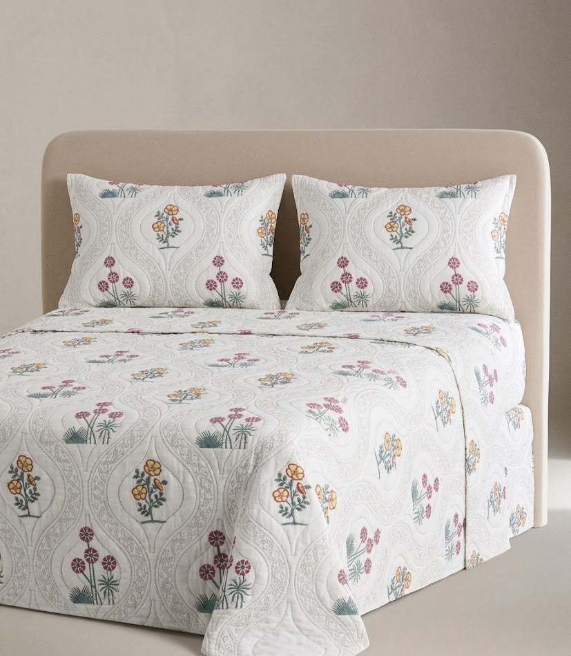 Jaipuri Ivory Print Bed Cover – Soft Cotton | Pastel Floral Elegance