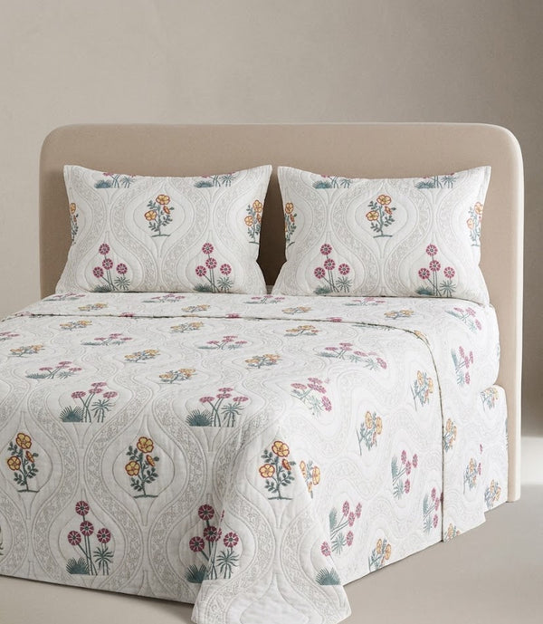 Jaipuri Ivory Print Bed Cover – Soft Cotton | Pastel Floral Elegance