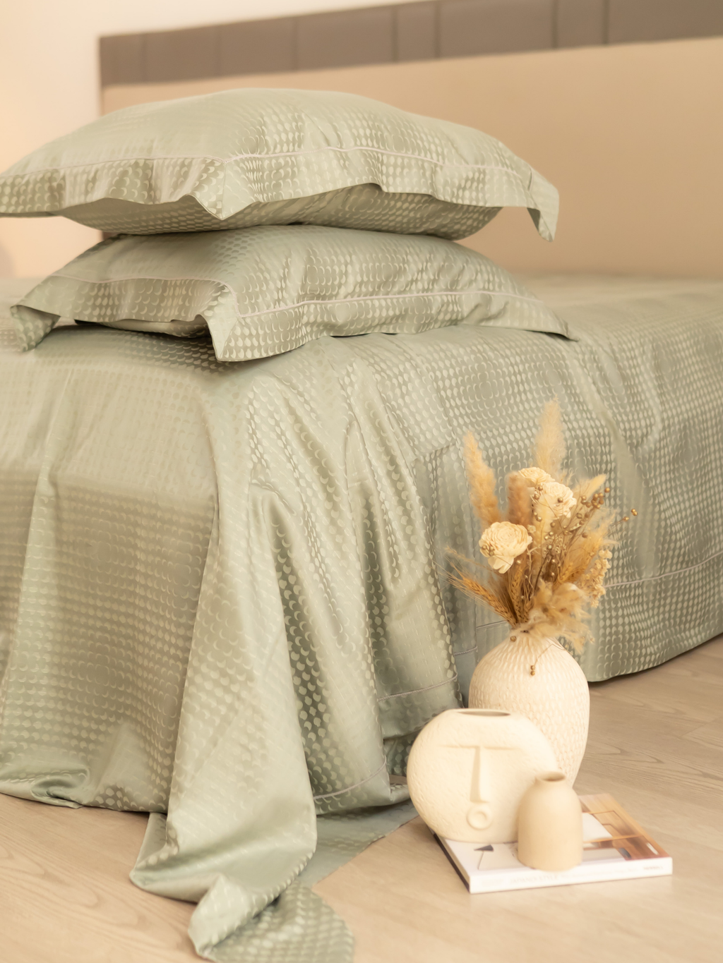 Sadyaska Minted Sage Premium Tencel Jacquard Set with Lace 1 Pcs Bedsheet