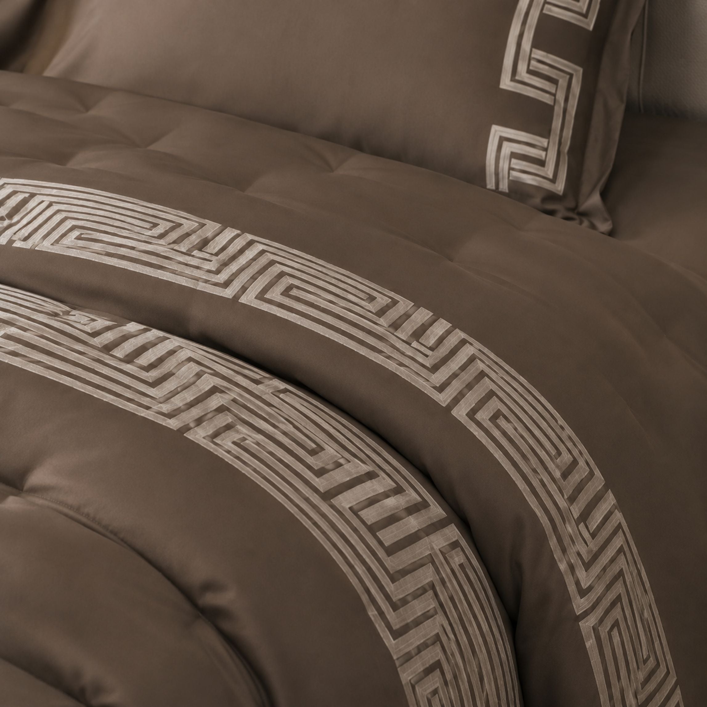 Sansaar by D’Decor Casteline Embroidered Bed In A Bag 1 Pc