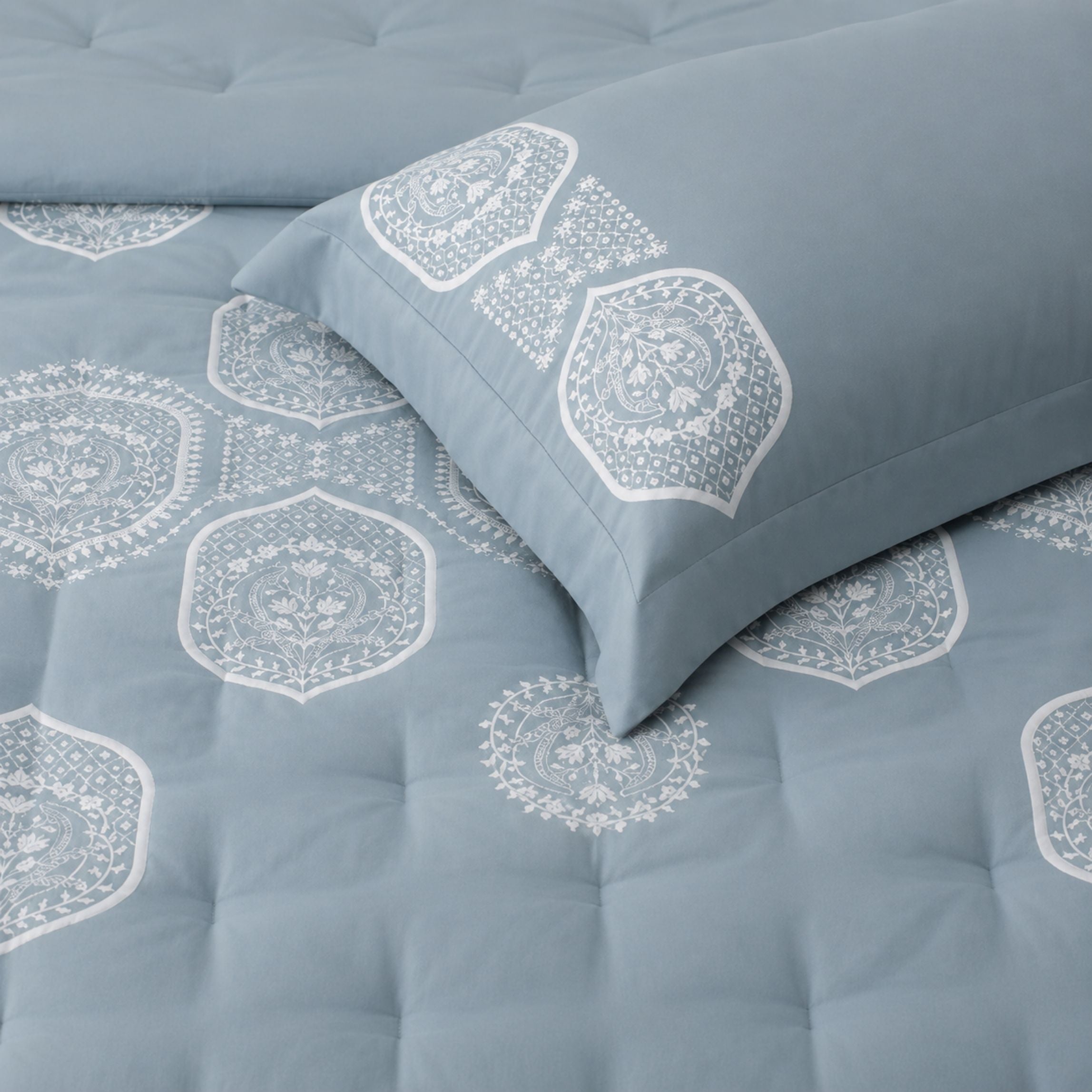 Sansaar by D’Decor Elandra Embroidered Bed In A Bag 1 Pc