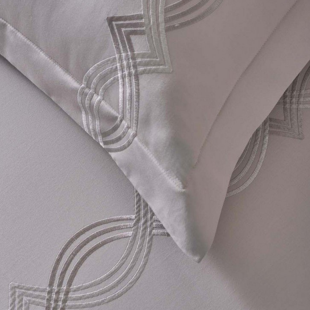D'Decor Imperial II Grace Nacreous cloud Elegant Embroidered 5-Piece Double Bedsheet Set | IP08 Grace Nacreous cloud