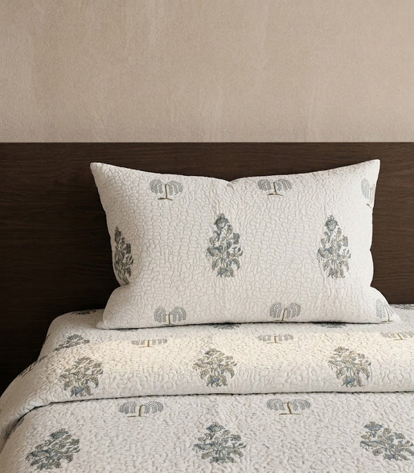 Luxury Quilted Jaipuri Bed Cover – Ivory Tree Print with Ethnic Border
