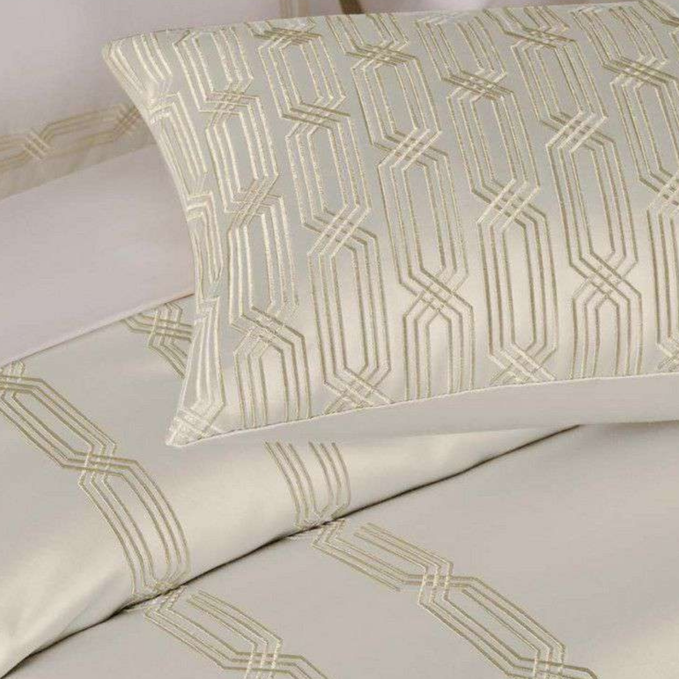 D'Decor Luxor Estella Oatmeal Luxury 6-Piece Bedding Gift Set | 800 TC Cotton Sateen Bedsheet & Embroidered Bed Cover | LX02 Oatmeal