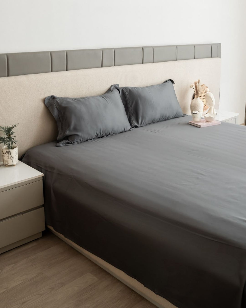 Sadyaska Charcoal Grey Pleated Bamboo Set 1 Pcs Bedsheet