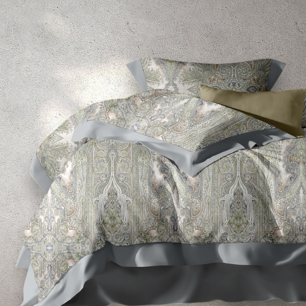 English Manor Pembroke Printed Bedsheet