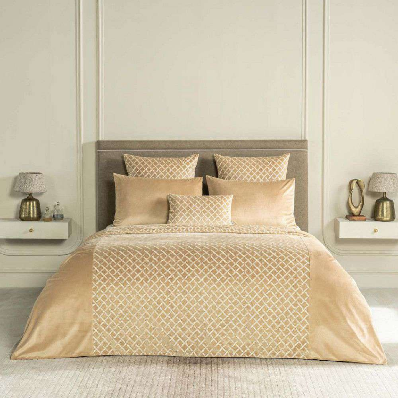 D'Decor Ragaa Harvest Gold Luxury 6-Piece Bedding Gift Set | Premium High-Density Embroidered Duvet Cover & Double Bedsheet | Harvest Gold