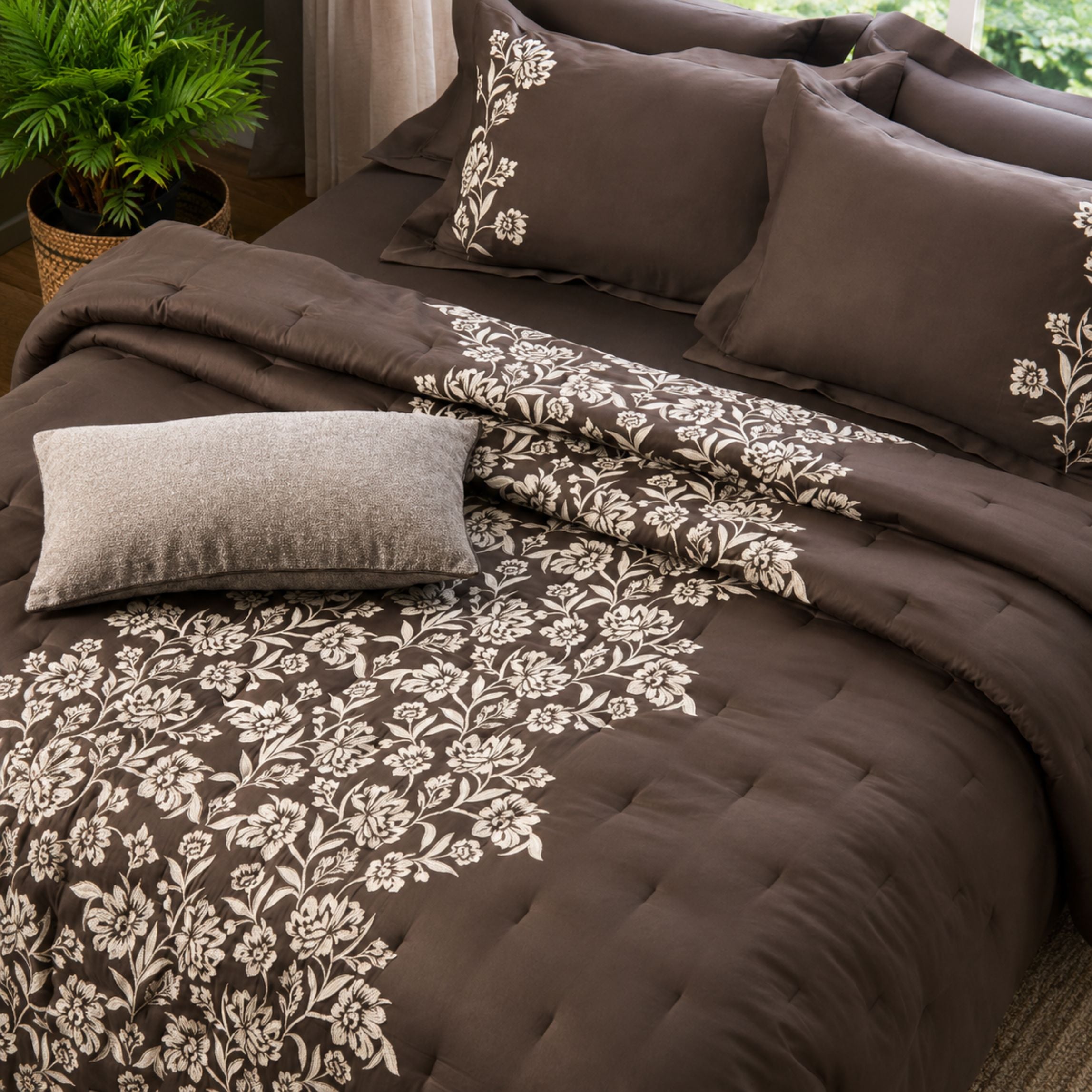 Sansaar by D’Decor Buttercup Floral Embroidered Bed In A Bag 1 Pc