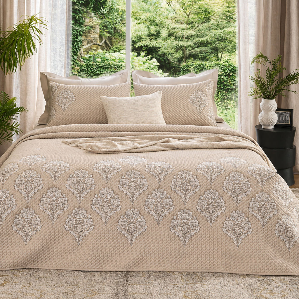 Sansaar by D’Decor Renwick Quilted Bedspread In A Bag 1 Pc