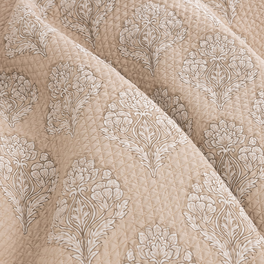 Sansaar by D’Decor Renwick Quilted Bedspread In A Bag 1 Pc