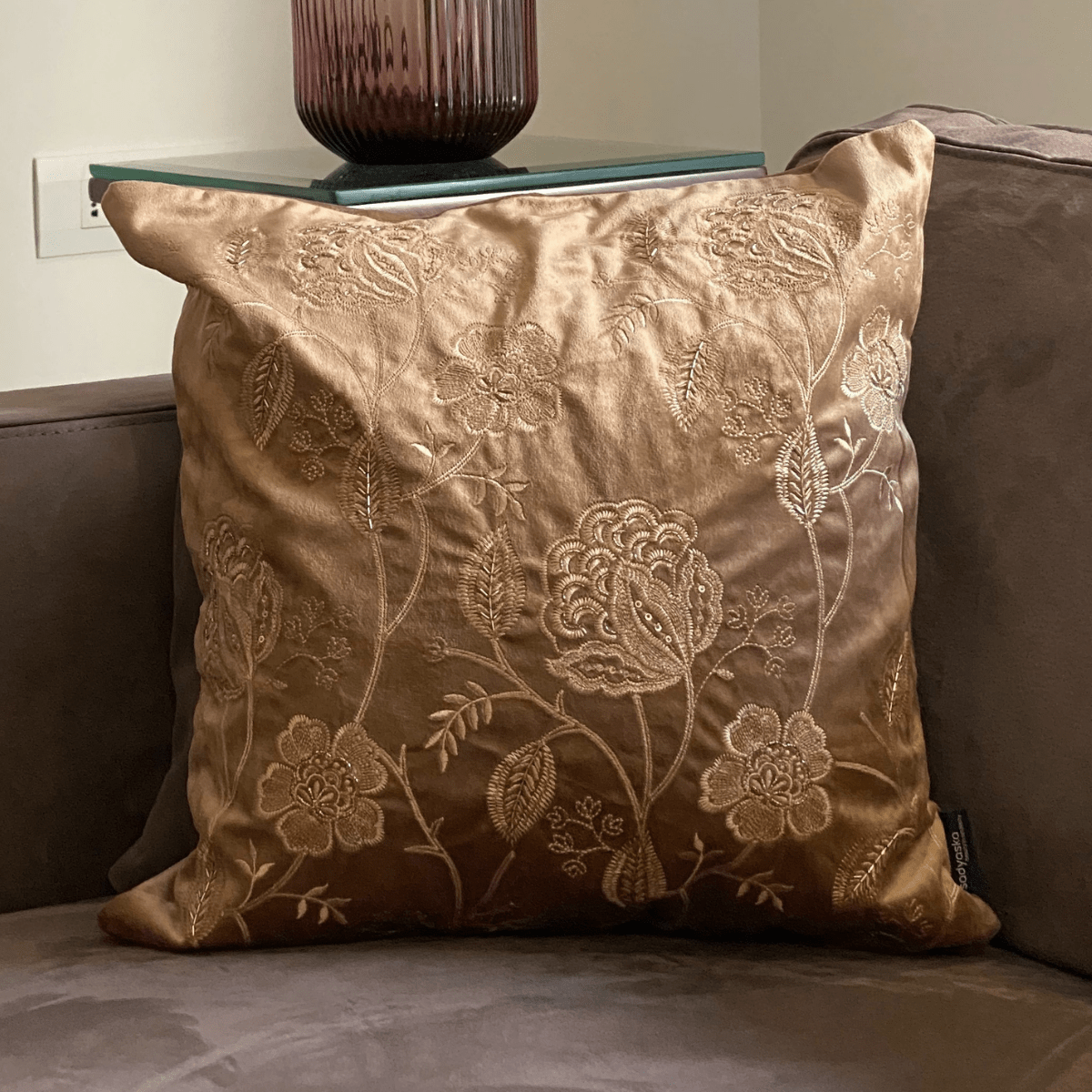 Sadyaska Decorative Bloomy Camel Velvet 16x16 1 Pcs Cushion Cover