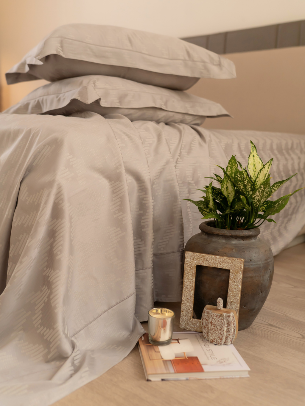 Sadyaska Twilight Silver Premium Tencel Jacquard Set with Lace 1 Pcs Bedsheet