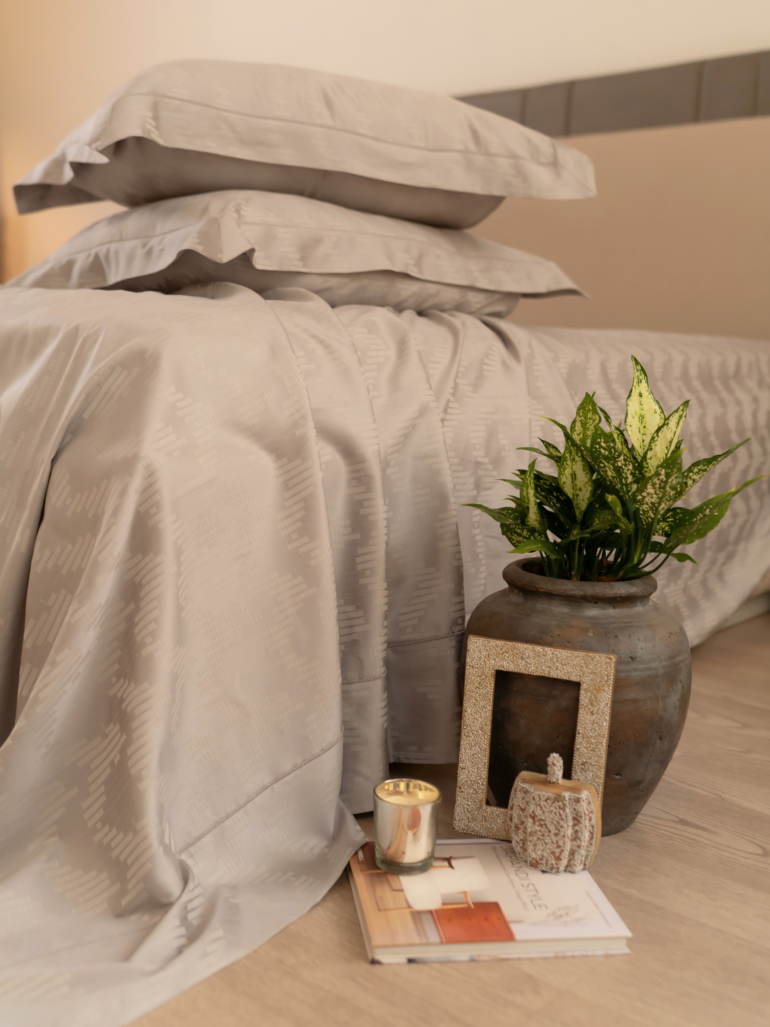 Sadyaska Twilight Silver Premium Tencel Jacquard Set with Lace 1 Pcs Bedsheet