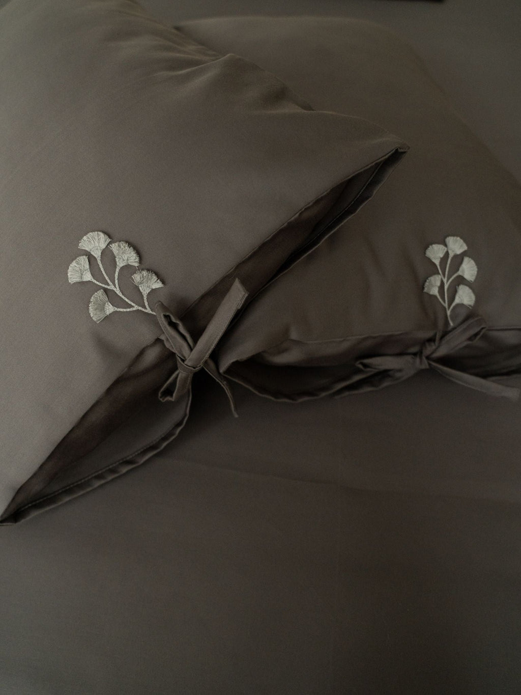 Sadyaska 1000TC Botanique Titanium Grey Egyptian Cotton Set 1 Pcs Bedsheet