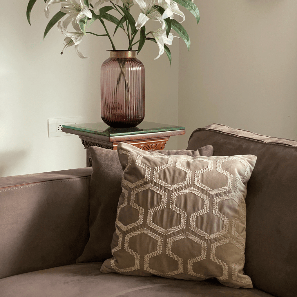 Sadyaska Decorative Honeycomb Champagne Gold Velvet 16x16 1 Pcs Cushion Cover
