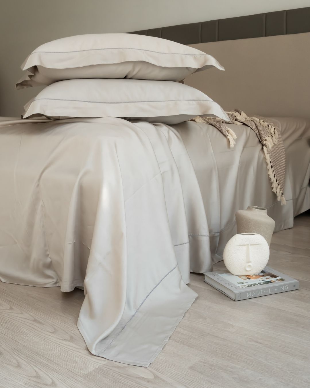 Sadyaska Eggshell Grey Tencel Set with Lace 1 Pcs Bedsheet