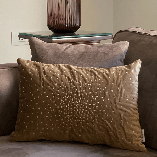 Sadyaska Decorative Sprinkle Camel Velvet 12x18 1 Pcs Cushion Cover