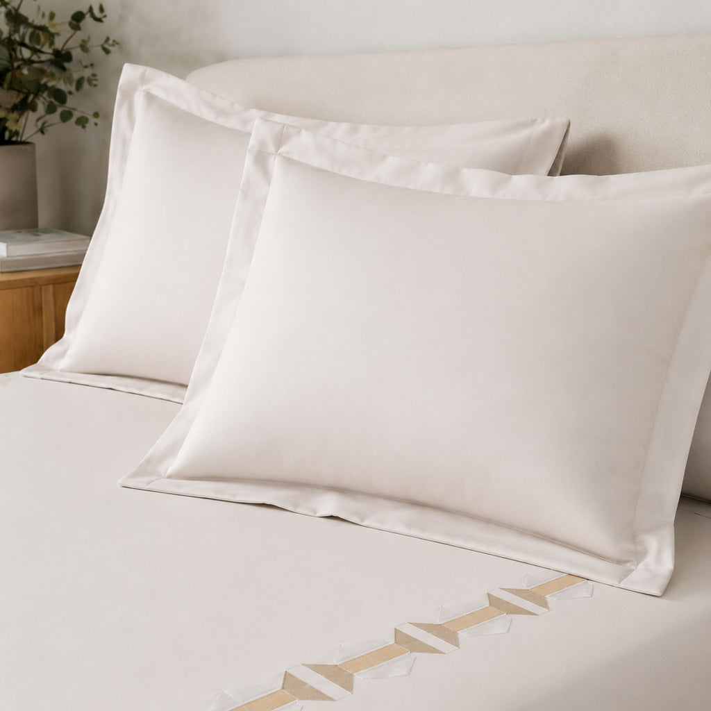 Sansaar by DDdecor Large Bedsheet Set with 2 Pillow Covers - Origami - Antarctica - Embroidered - 1 Pc