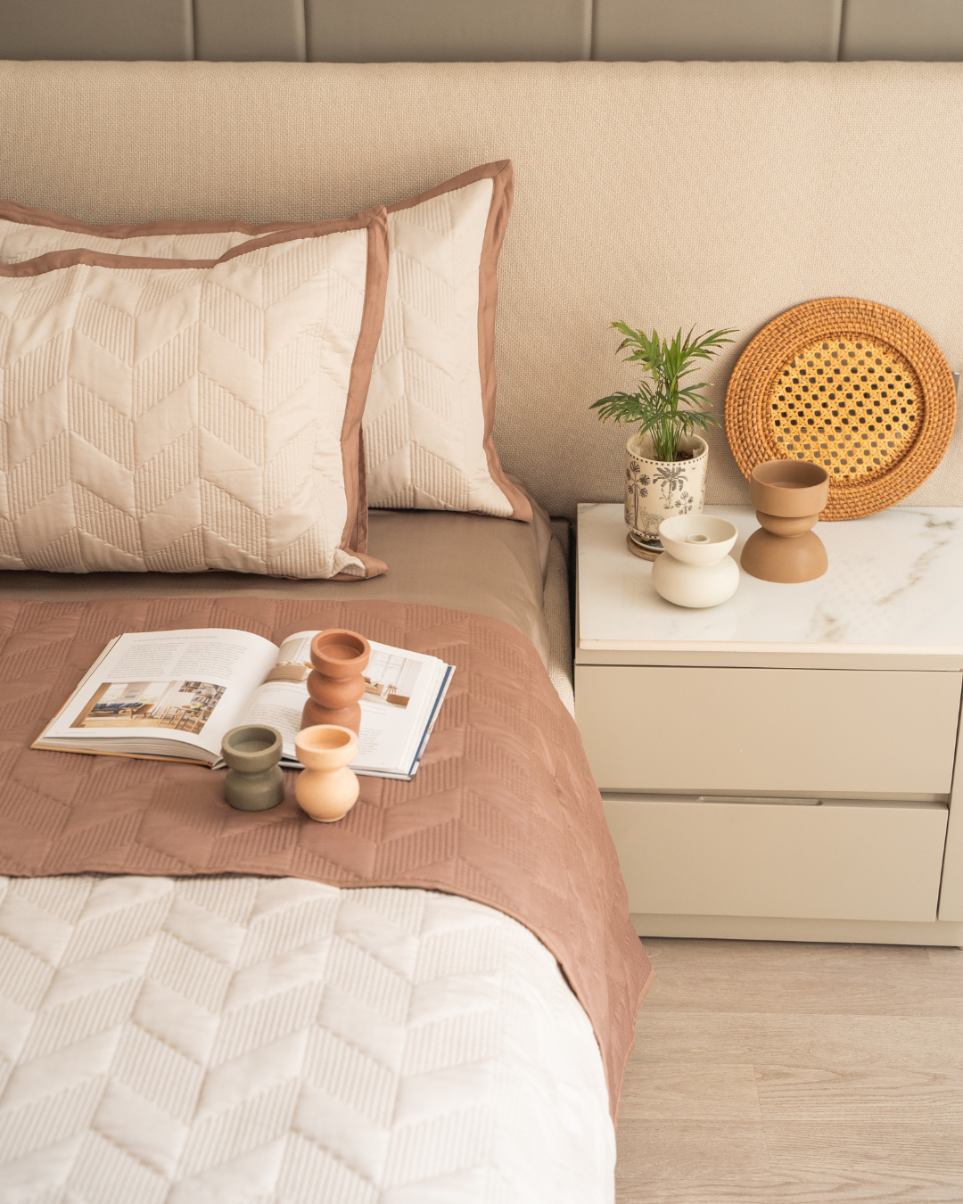 Sadyaska Quilted Brandy Rose and Ivory Astor Reversible 1 Pcs Bedspread