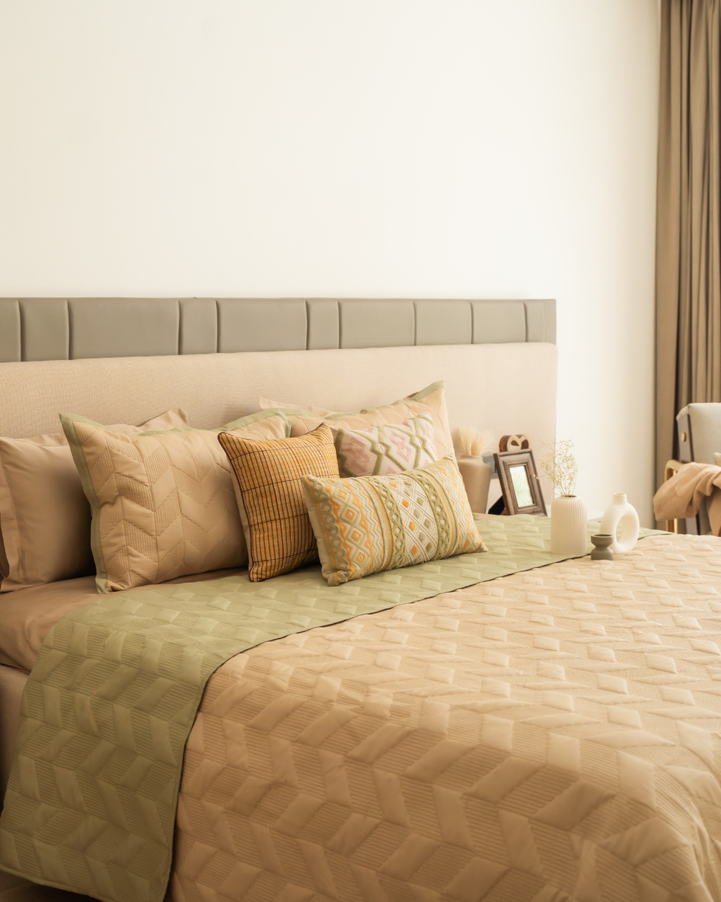 Sadyaska Quilted Forest Green and Sand Astor Reversible 1 Pcs Bedspread