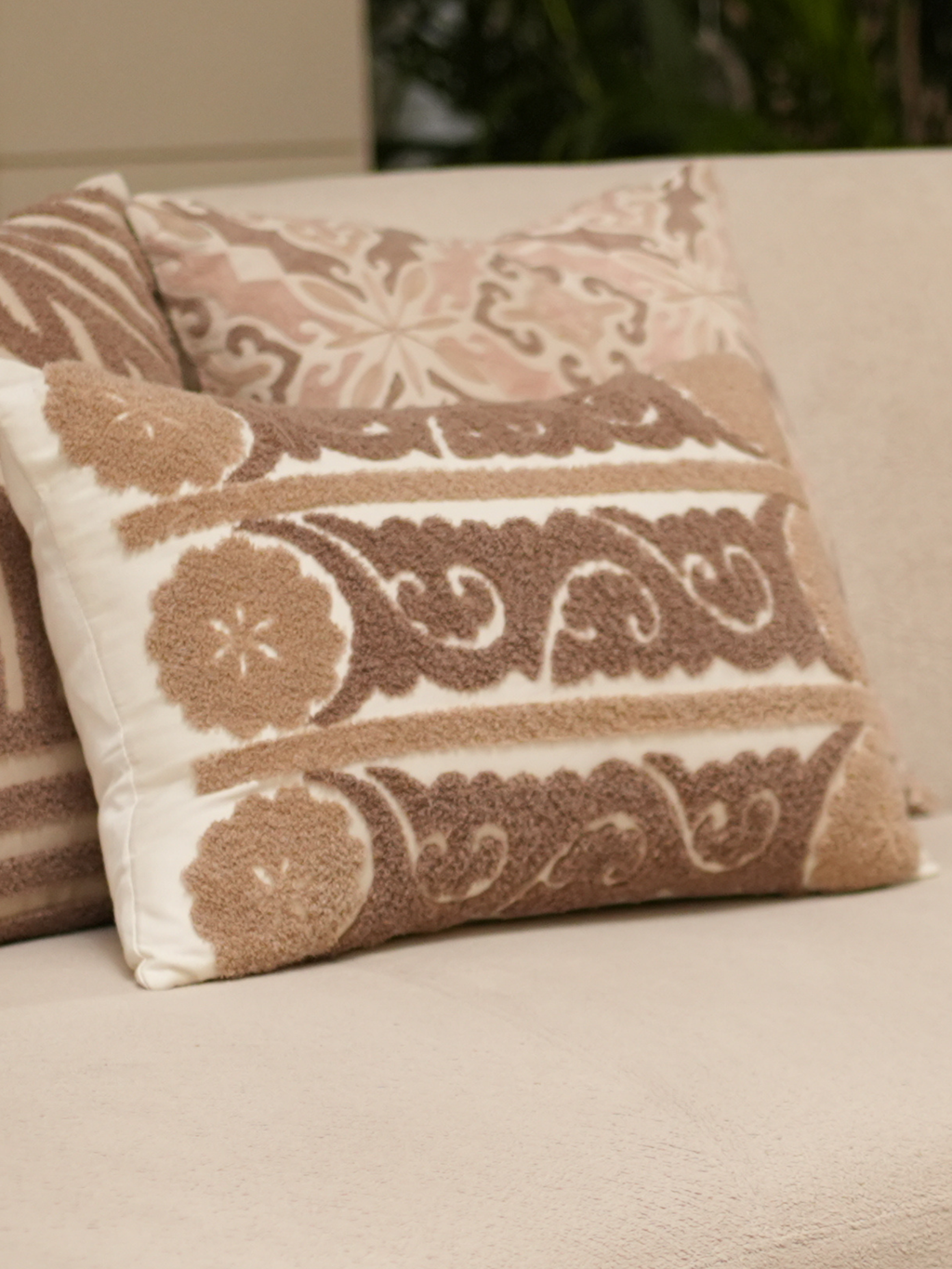 Sadyaska Fantasia Oats Beige Deco Cotton Embroidered 12" X 18" 1 Pcs Cushion Cover