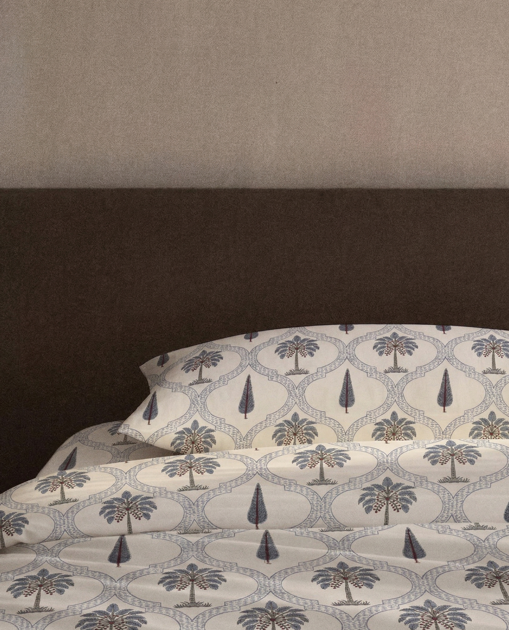 Jaipuri Palm Motif Quilted Bedcover | Handblock Printed Pure Cotton | Premium King Size Double Bedspread