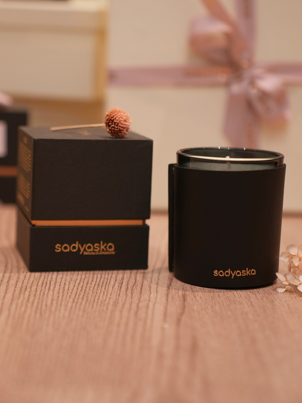 Sadyaska Nordic Pine Scented Candle -Black Leather 1 Pcs Product