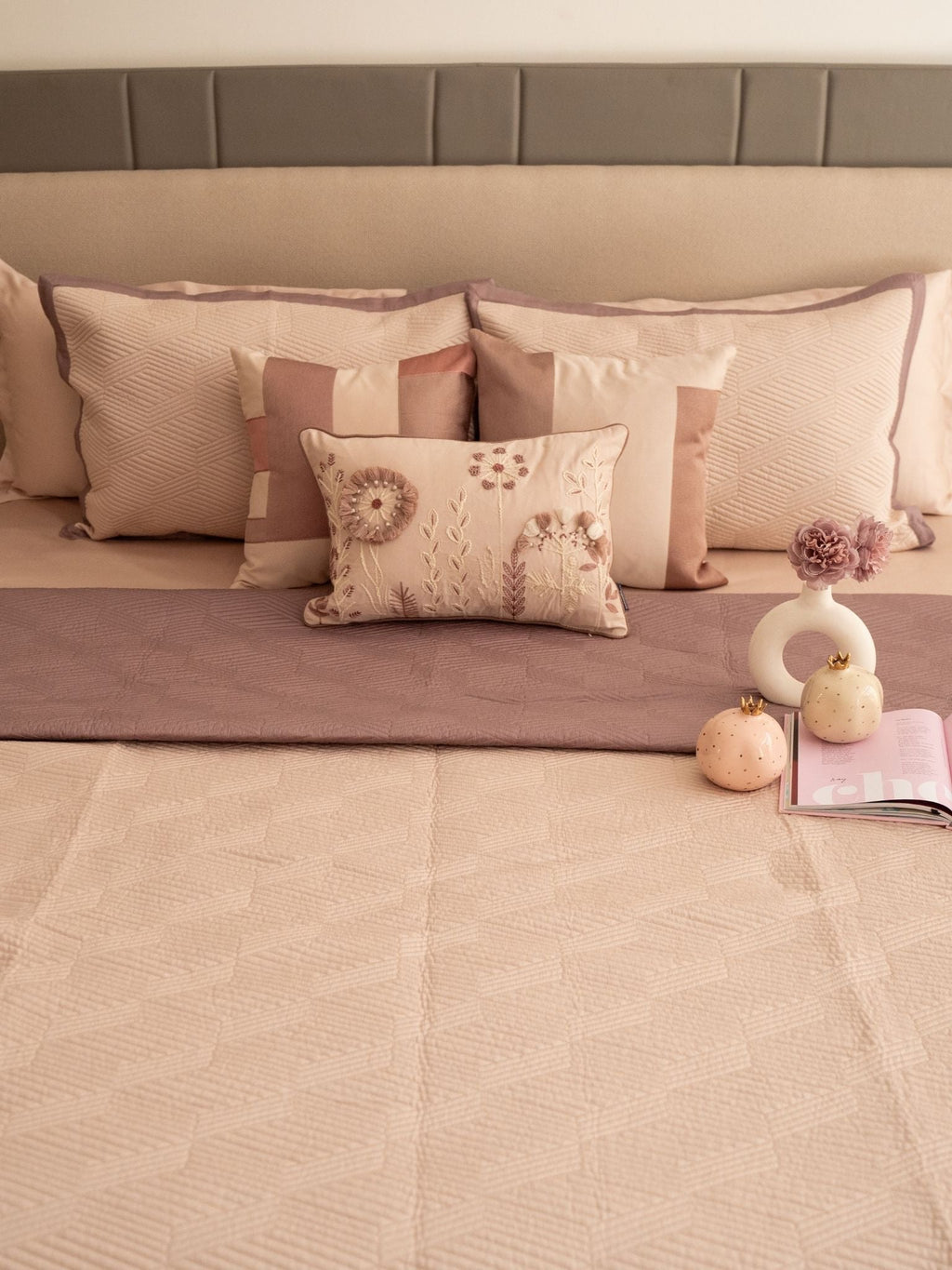 Sadyaska Adelle Old Rose and Buff Cotton Reversible 1 Pcs Bedspread