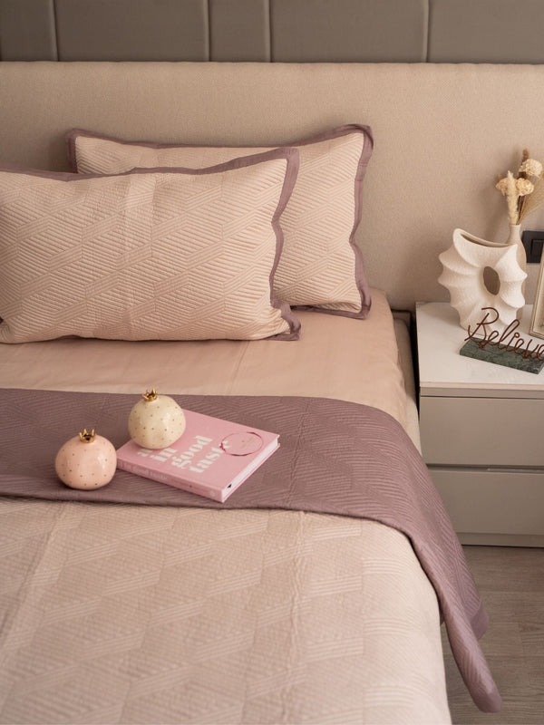 Sadyaska Adelle Old Rose and Buff Cotton Reversible 1 Pcs Bedspread