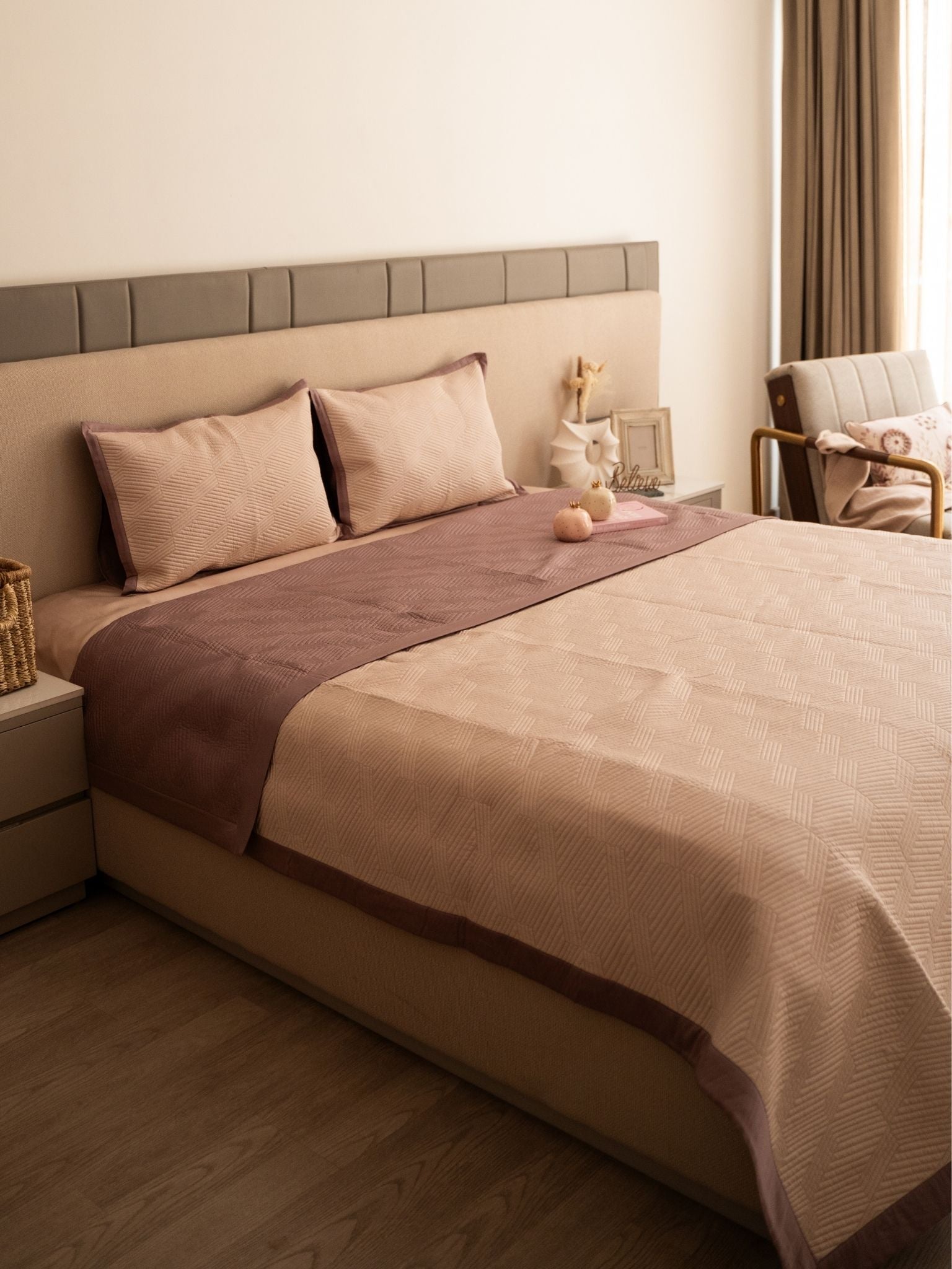 Sadyaska Adelle Old Rose and Buff Cotton Reversible 1 Pcs Bedspread