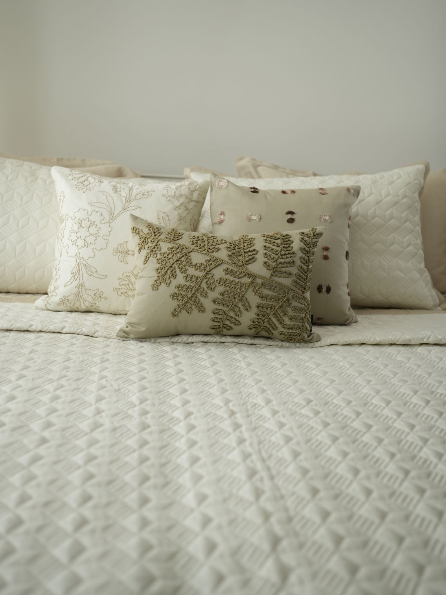 Sadyaska Adore Oats Beige and Ivory 300TC Cotton 10 Pcs Bedding Set