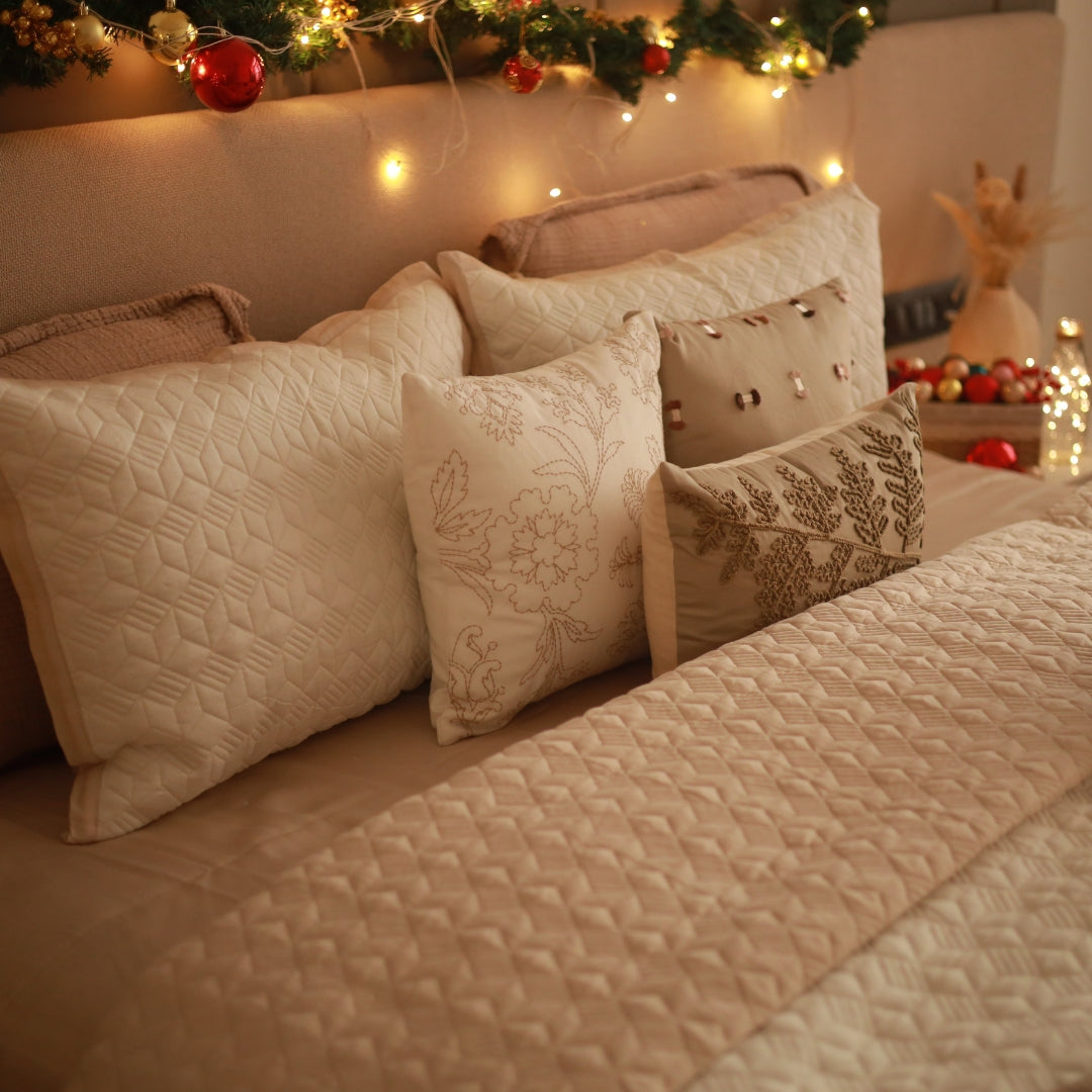 Sadyaska Oats Beige and Ivory Adore Cotton Reversible 1 Pcs Bedspread
