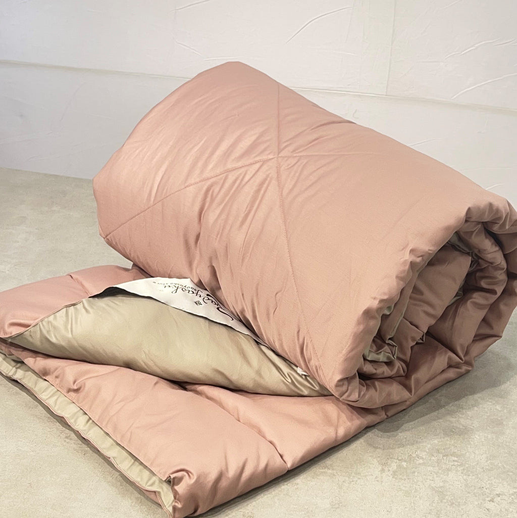 Sadyaska Beige and Old Rose 1000TC Cotton Rich Reversible Downfill 1 Pcs Quilt