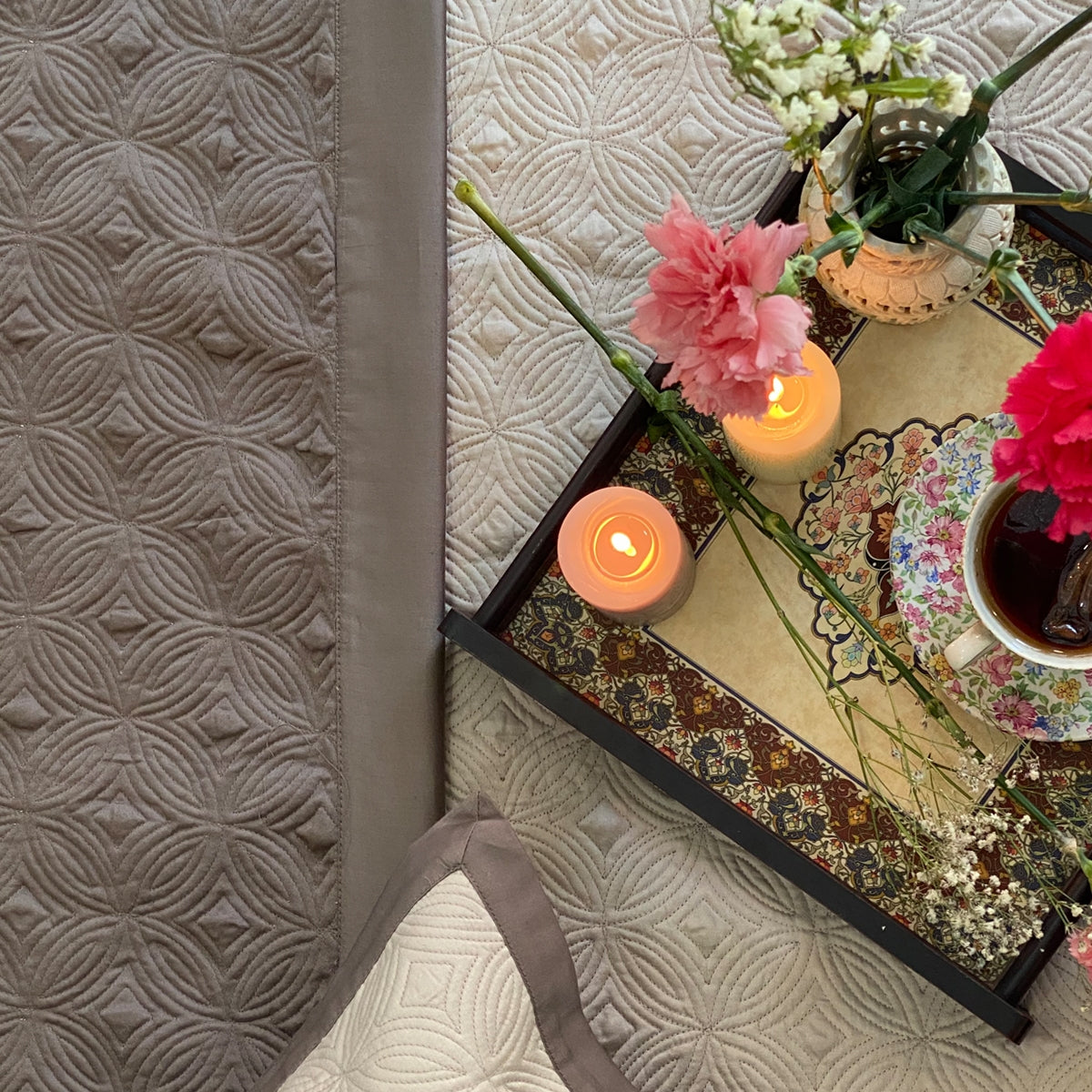 Sadyaska Buff & Khaki Blossom Reversible 1 Pcs Bedspread